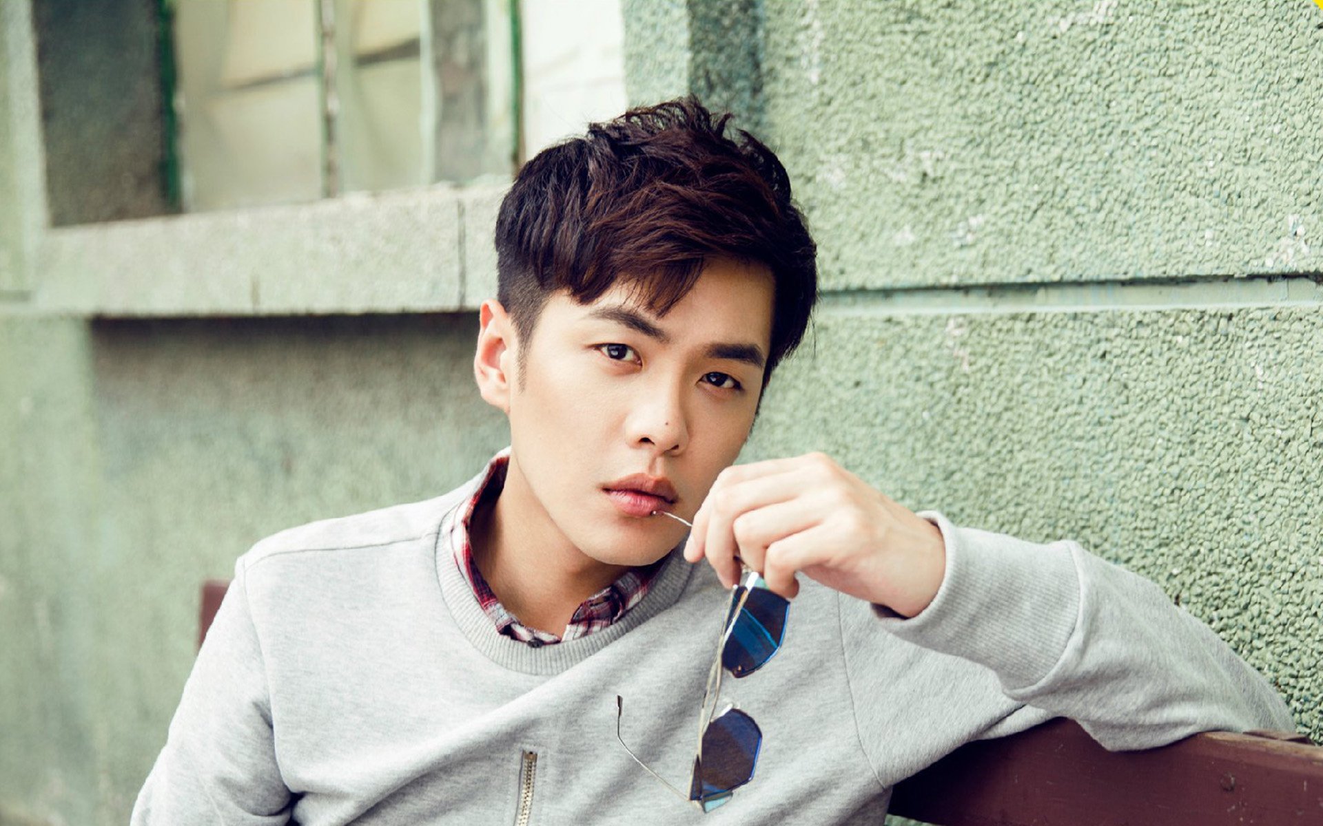 全国青少年篮球比赛线上线下联动，全民参与热情高涨，全国青少年篮球比赛视频